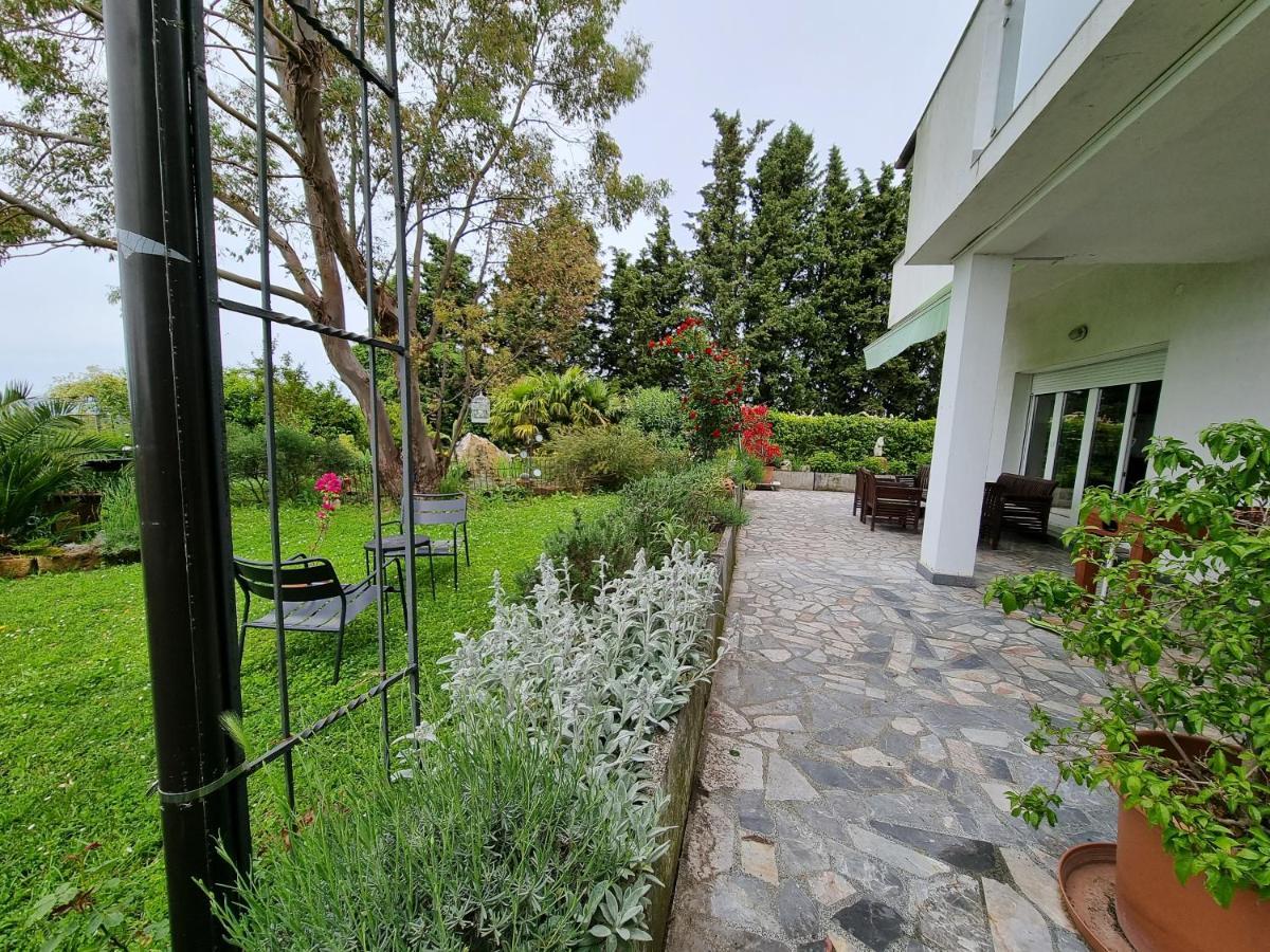 Garden Apartment Secovlje Exterior photo